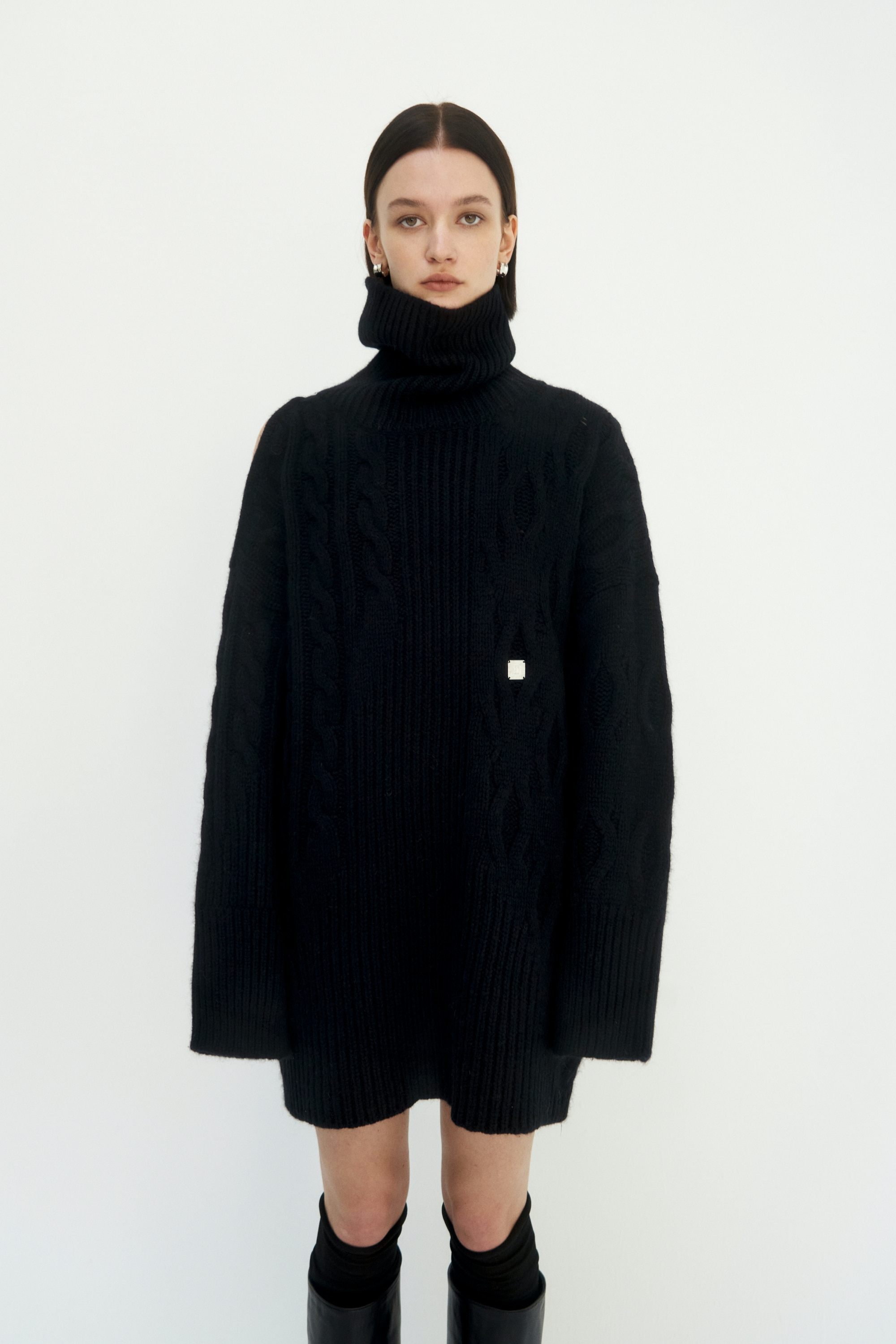 One-shoulder Open Texture knit One-piece [ Black ]