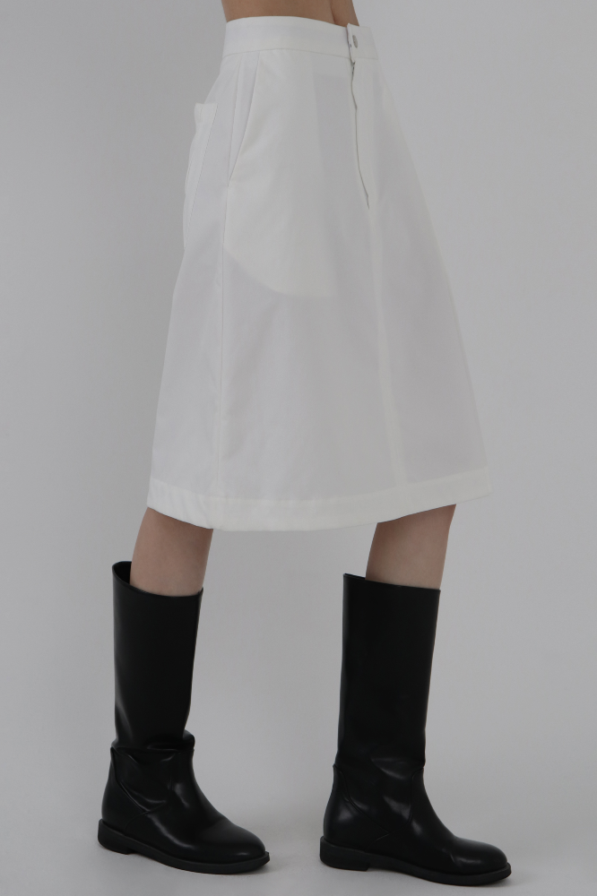 Inverted Pleats Set-up Skirt [White]