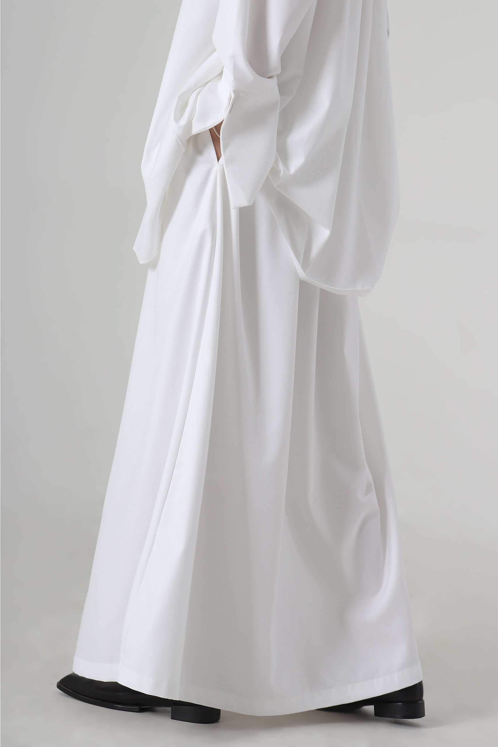 Flow Shirring Set-up Skirt [ White ]