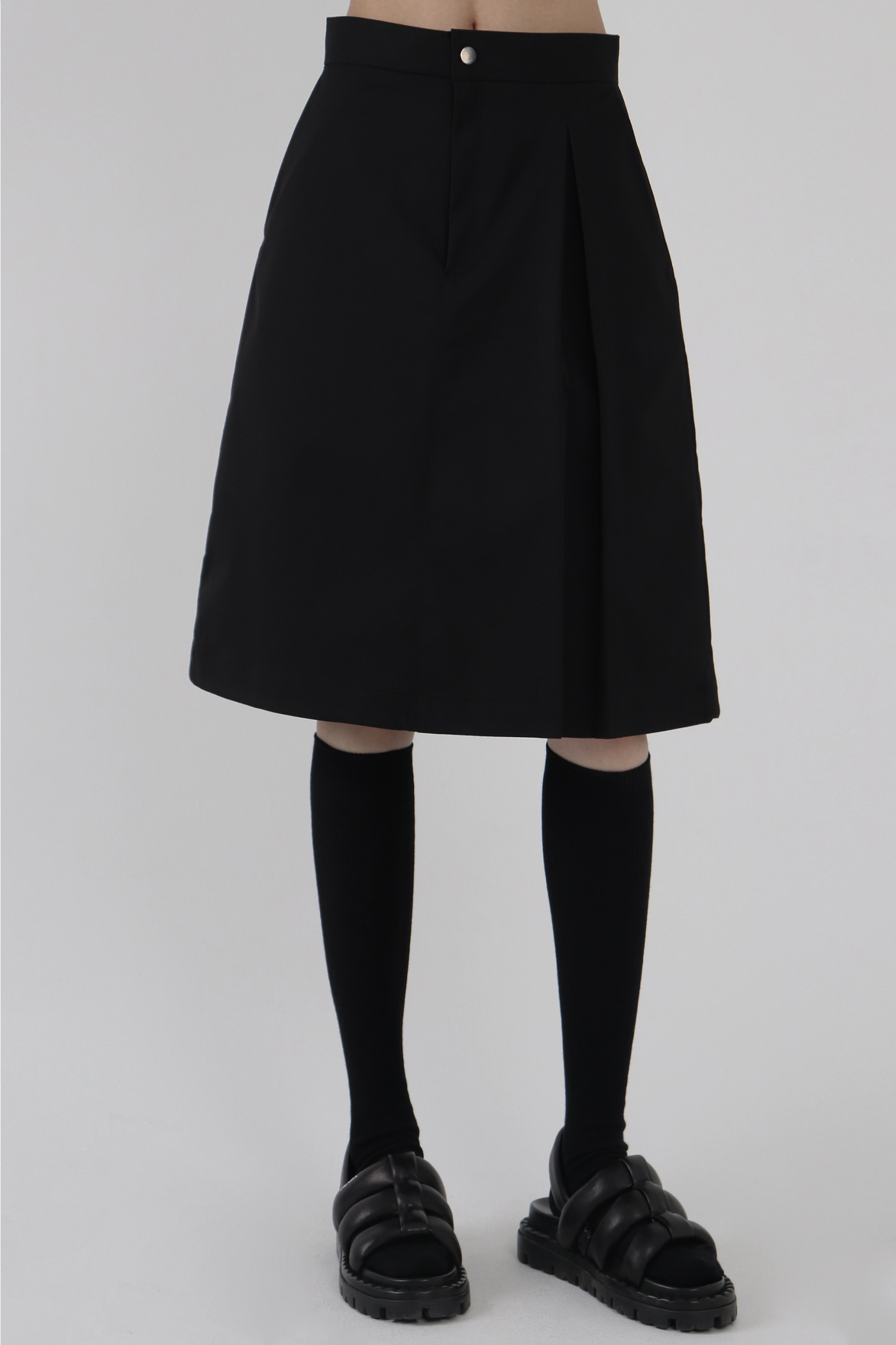 Inverted Pleats Set-up Skirt [Black]