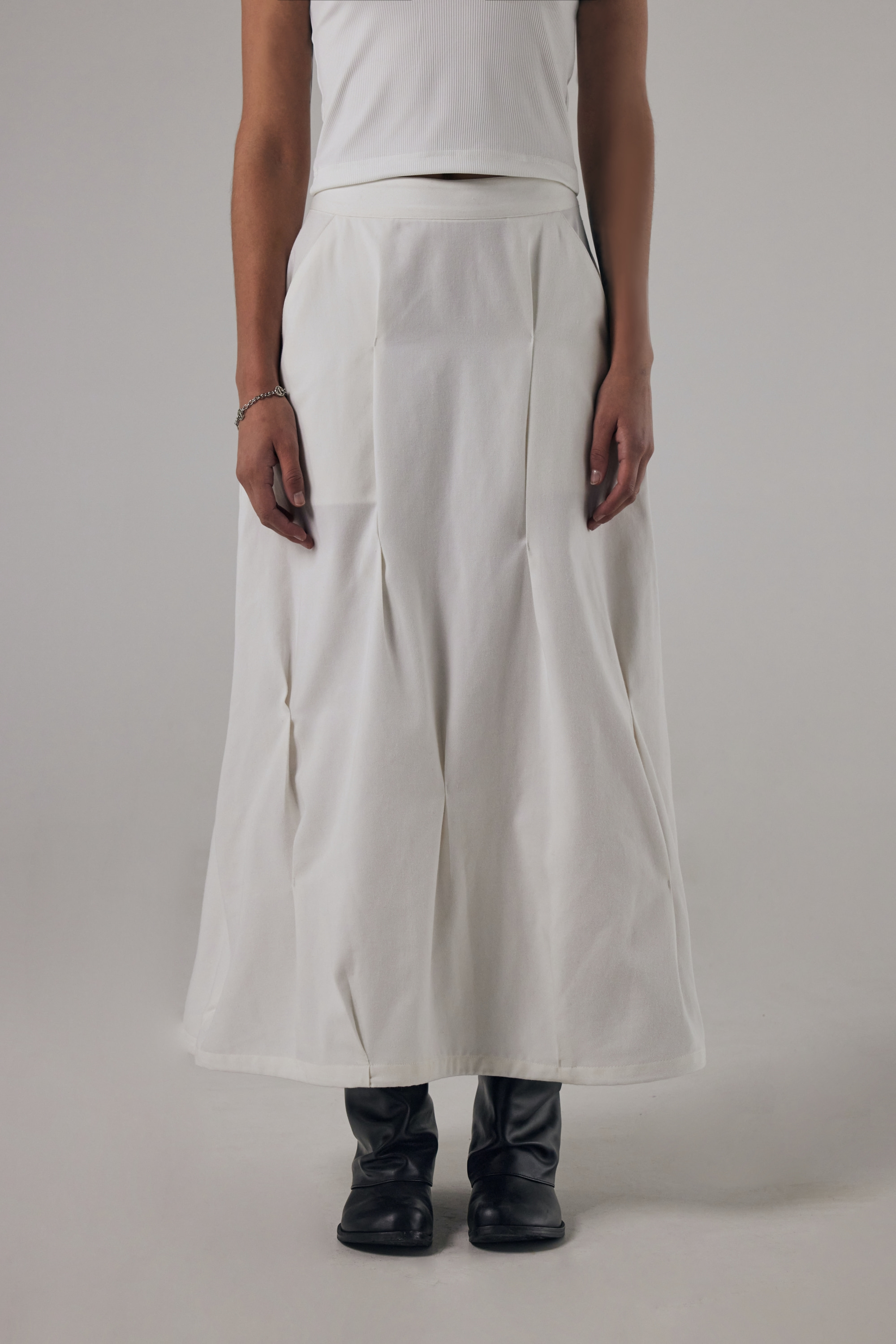 Bar-tack Pleated 2-way Fit Skirt [ White ]