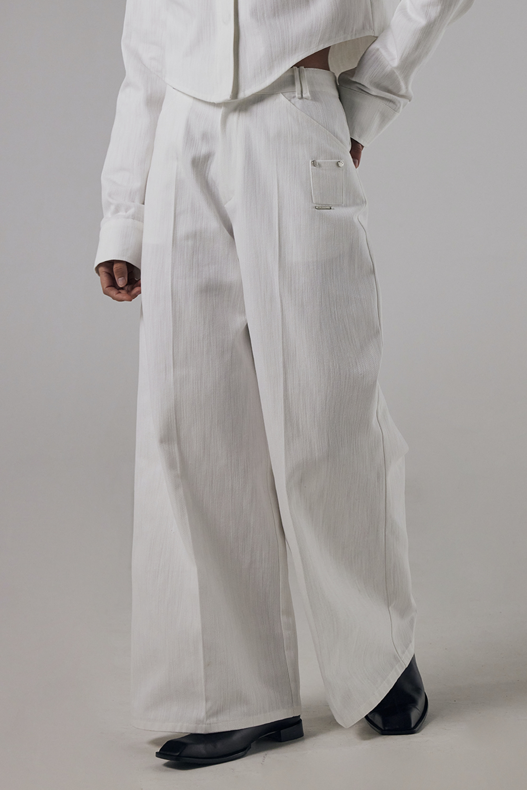 Small Pocket Denim Set-up Pants [ White ]